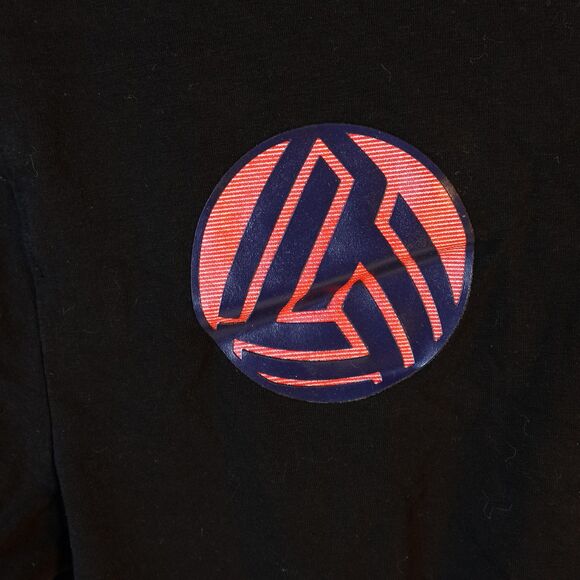 Black Pyramid Shirt Mens Large Black Graphic Patch Tee Car Design Streetwear - Picture 2 of 13